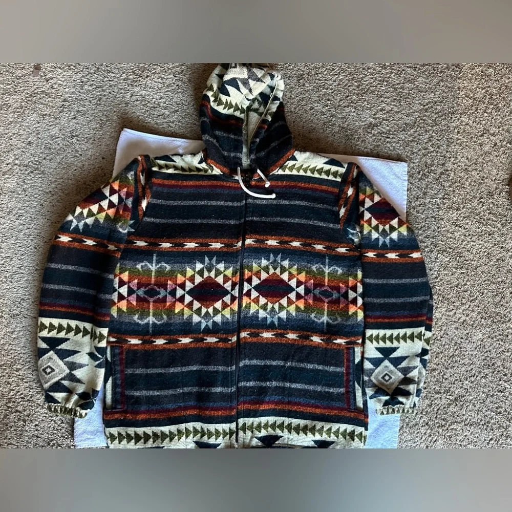 Native print zip up - Picture 1 of 11